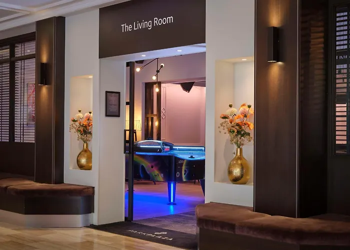 Park Plaza Отель 4*