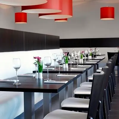 Park Plaza Отель 4*