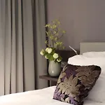Szálloda Park Plaza 4*