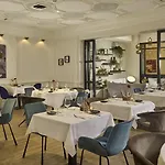 파크 플라자 아인트호벤 호텔 4*