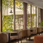 Szálloda Park Plaza