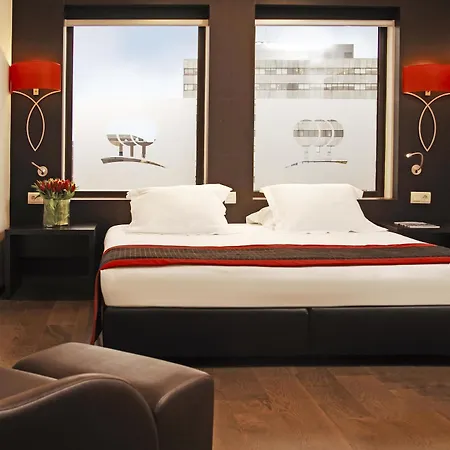 Park Plaza 4*