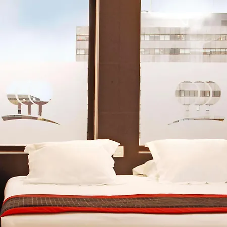 Park Plaza 4*