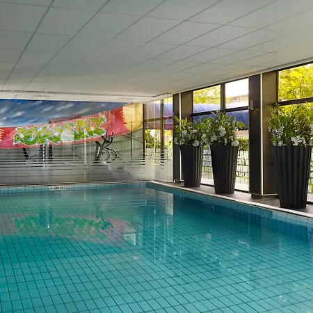 Szálloda Park Plaza 4*