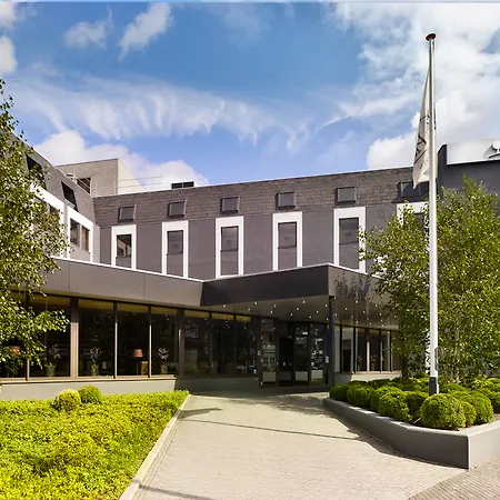 Park Plaza Hotel 4*