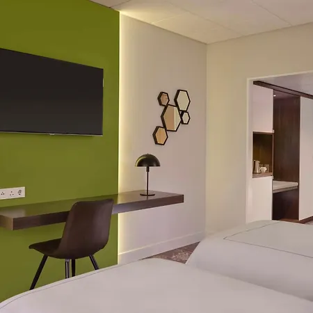 Hotel Park Plaza 4*
