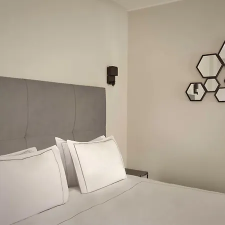 Hotell Park Plaza 4*