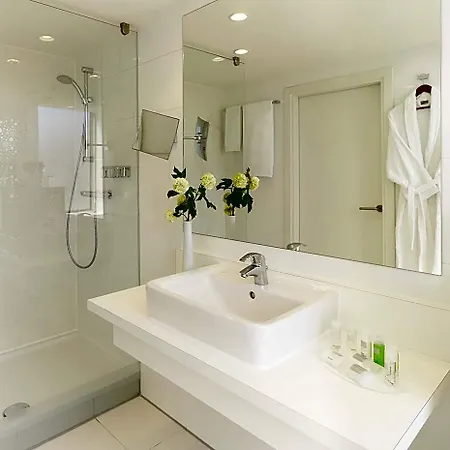 Szálloda Park Plaza 4*