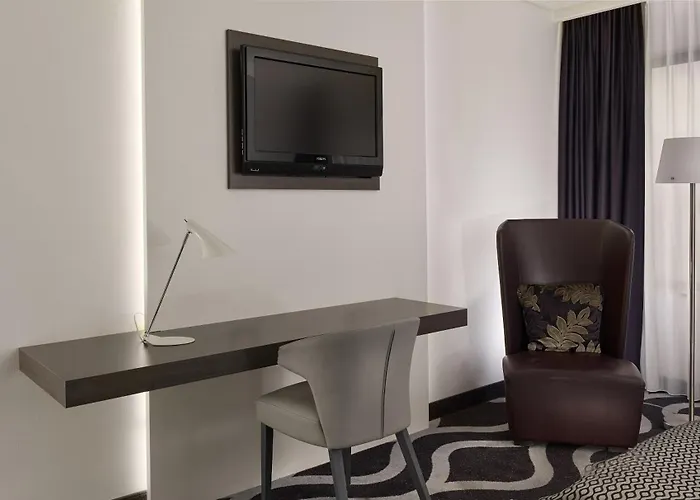 Park Plaza Ξενοδοχείο 4*