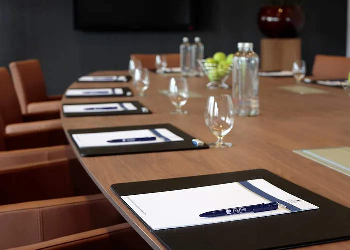 Park Plaza Ξενοδοχείο 4*