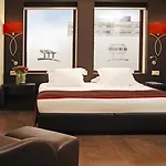 Park Plaza