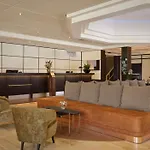 Park Plaza Hotel 4*