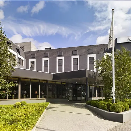 Park Plaza Hotel 4*