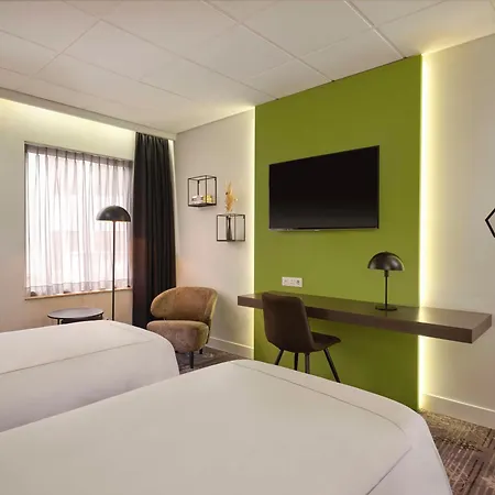 Park Plaza Hotel