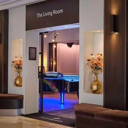 Park Plaza Hotel 4*